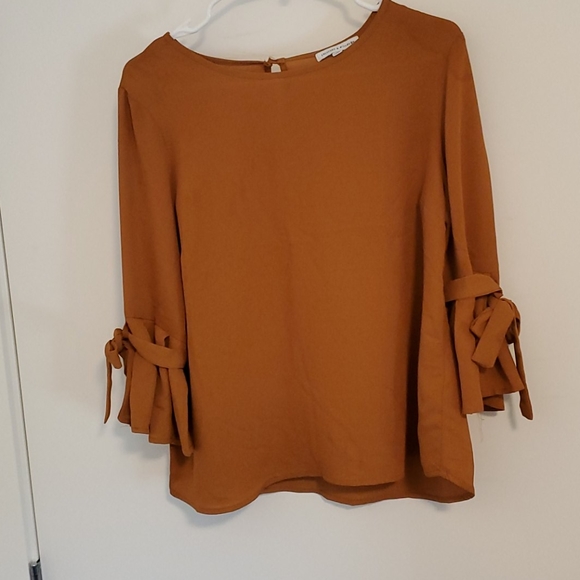 crescent & willough Tops - Blouse